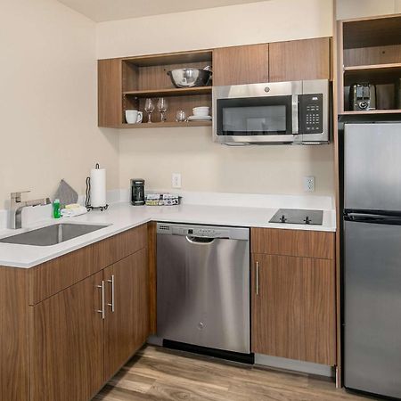 Executive Residency By Best Western Navigator Inn & Suites Everett Buitenkant foto