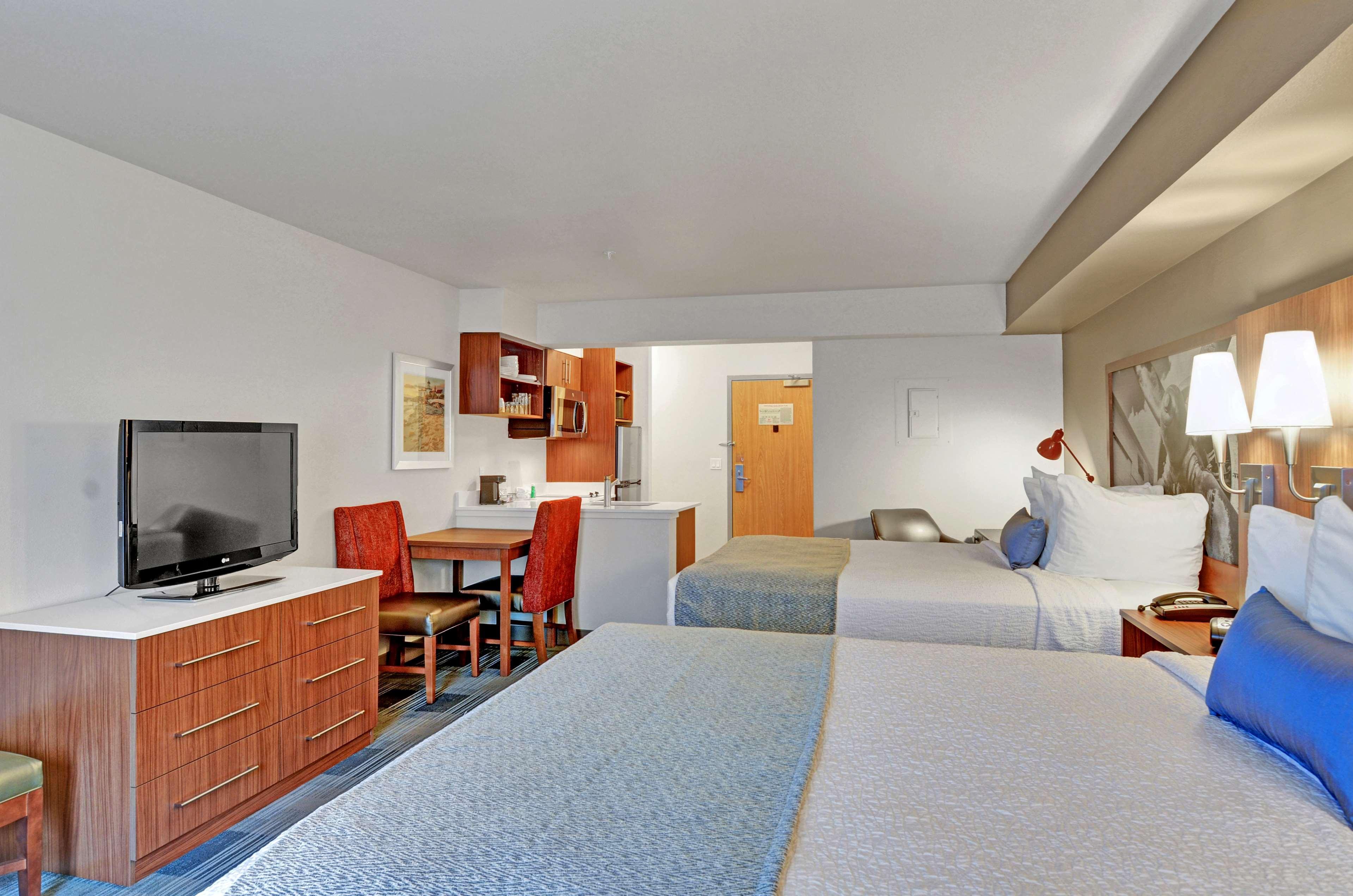 Executive Residency By Best Western Navigator Inn & Suites Everett Buitenkant foto