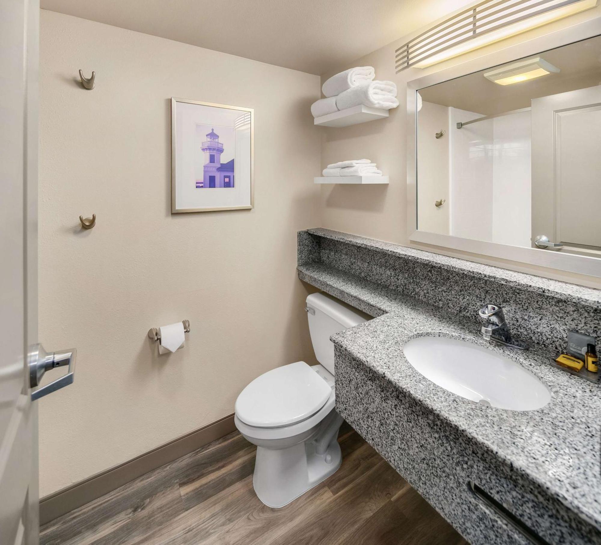 Executive Residency By Best Western Navigator Inn & Suites Everett Buitenkant foto