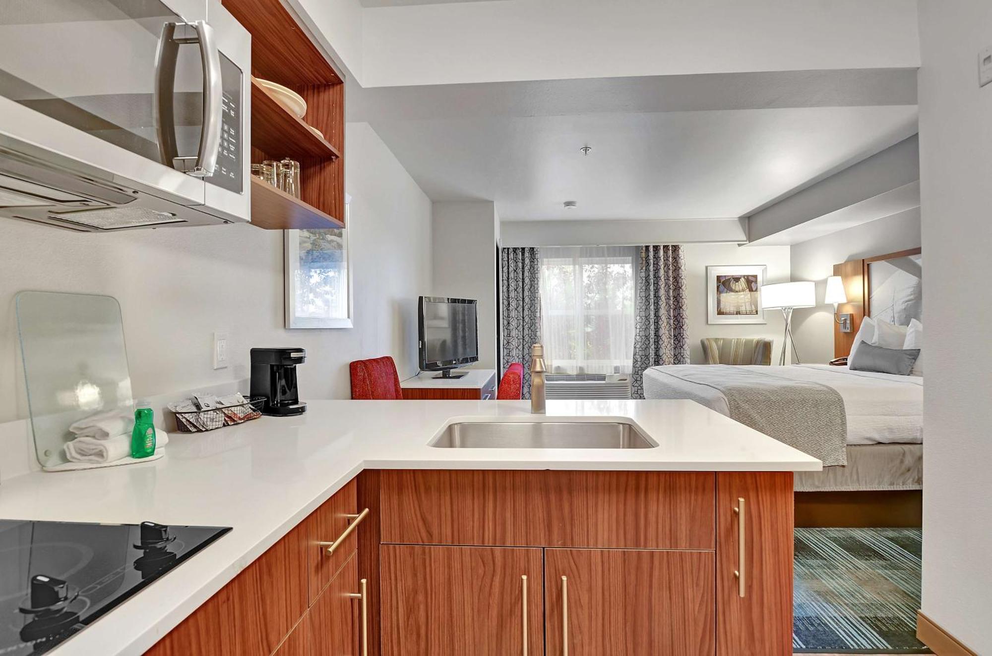 Executive Residency By Best Western Navigator Inn & Suites Everett Buitenkant foto