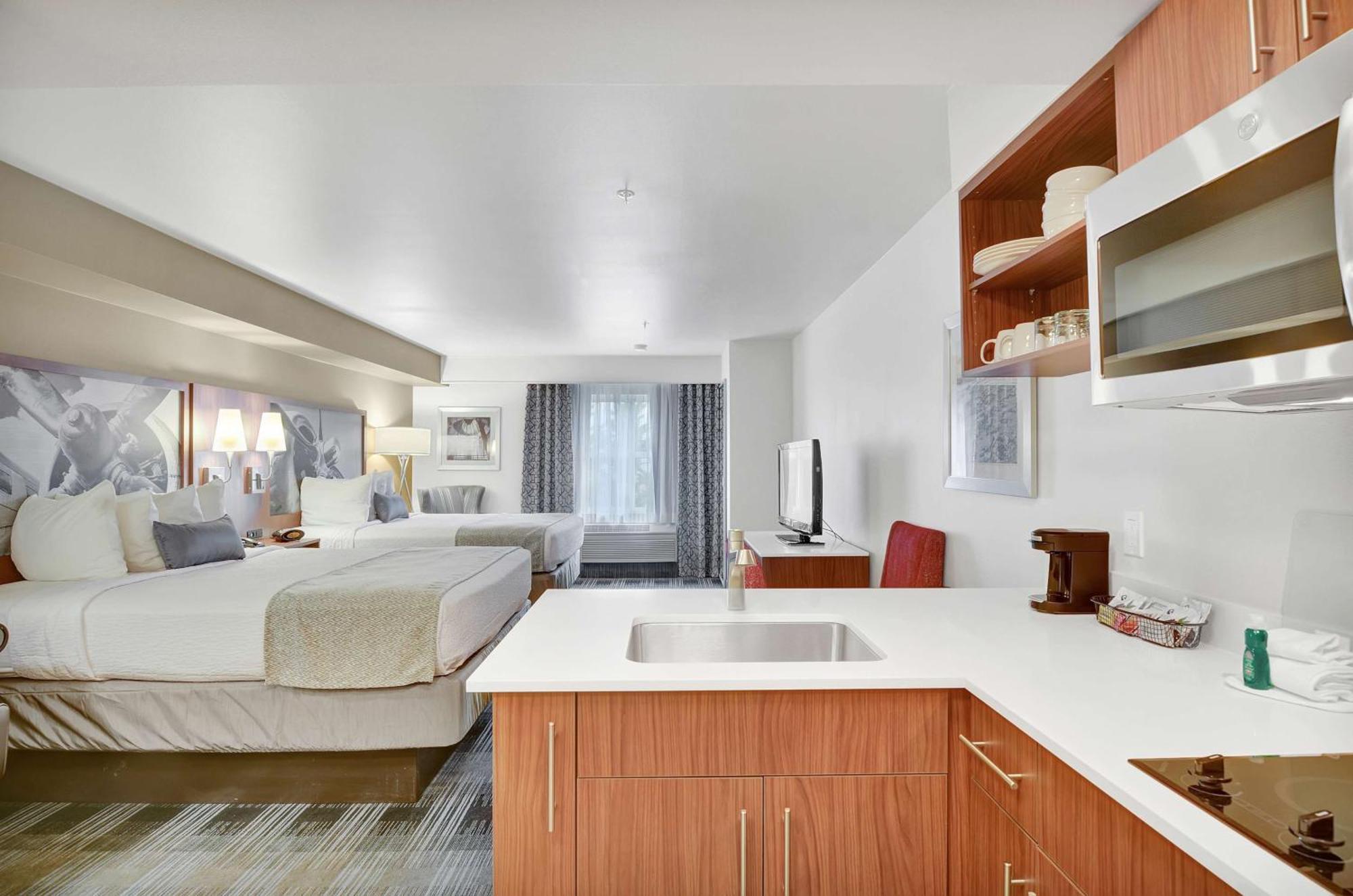 Executive Residency By Best Western Navigator Inn & Suites Everett Buitenkant foto
